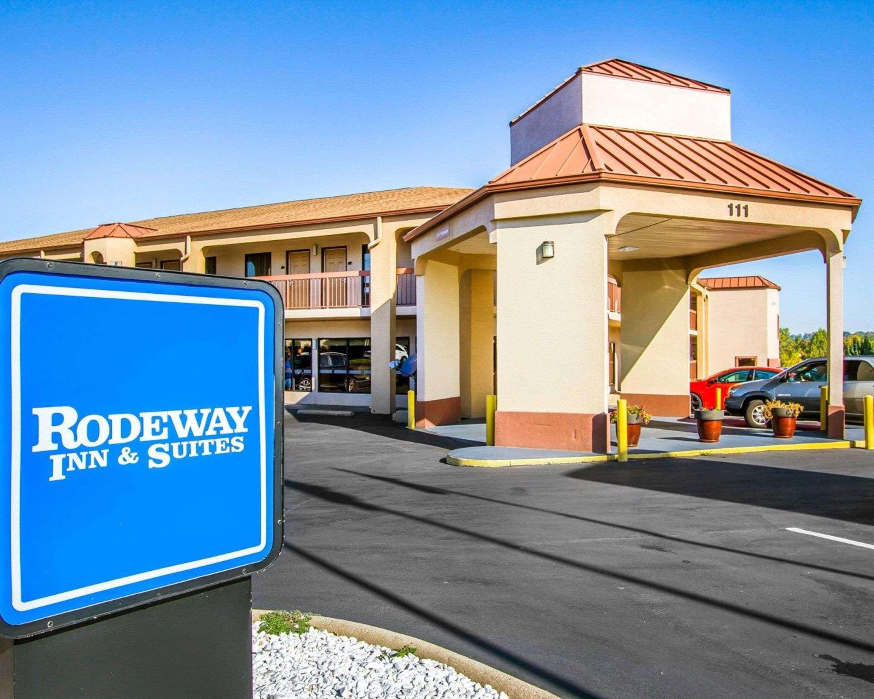 Rodeway Inn & Suites Clarksville Eksteriør bilde